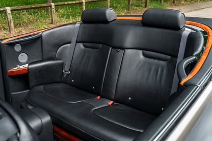 Rolls-Royce Phantom Drophead Coupe 33