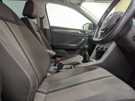 Volkswagen T-Roc 1.0 T-Roc SE TSi 5dr 31