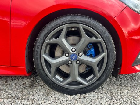 Ford Focus 2.0 Focus ST-2 T 5dr 9