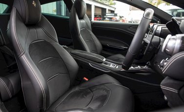 Ferrari GTC4 Lusso T 12