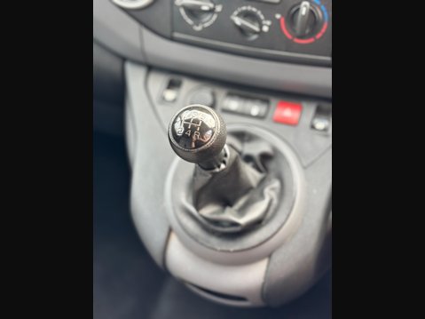 Peugeot Partner 1.6 HDi 625 Professional L1 4dr 26