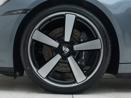 Porsche 911 Carrera T (992.2) 