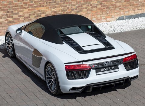 Audi R8 V10 Plus Spyder 10