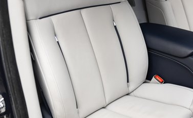Rolls-Royce Phantom VIII EWB 19
