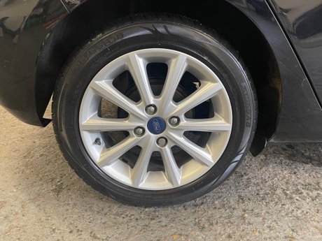Ford Fiesta 1.0T EcoBoost Titanium Euro 6 (s/s) 5dr 22