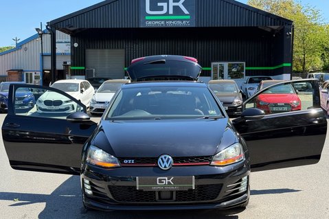 Volkswagen Golf GTI LAUNCH DSG - APPLE CAR PLAY - 2 OWNERS - 9 SERVICES RECORDED 17
