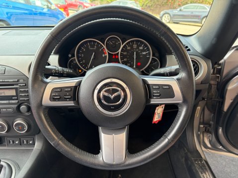 Mazda MX-5 2.0 I ROADSTER SPORT TECH 18
