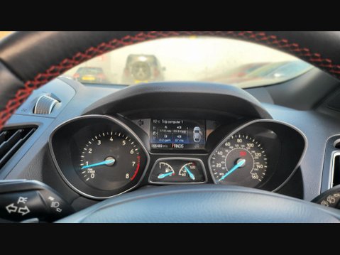 Ford Kuga ST-LINE X 27