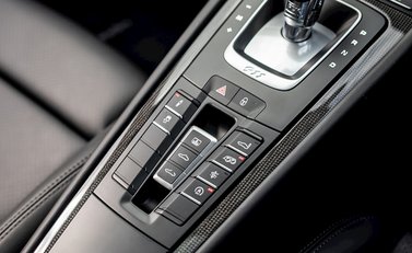 Porsche 911 (991.2) Carrera 4S 20
