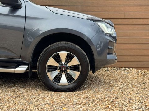 Isuzu D-Max 1.9 D-Max DL40 Auto 4WD 11