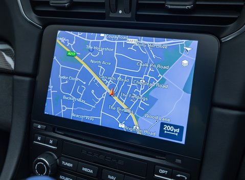 Porsche 911 Targa 4 GTS (991.2) 27