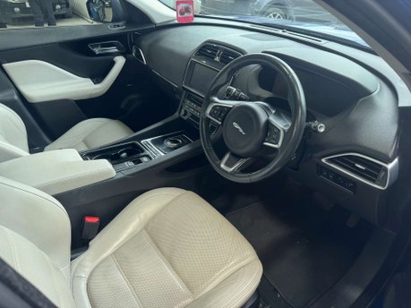Jaguar F-Pace 2.0 F-PACE Prestige AWD D Auto 4WD 5dr 4