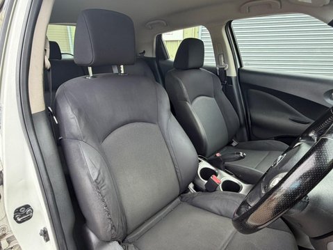 Nissan Juke 1.6 Acenta Euro 5 (s/s) 5dr 15