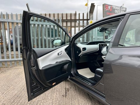 Toyota Prius VVT-I BUSINESS EDITION PLUS 59