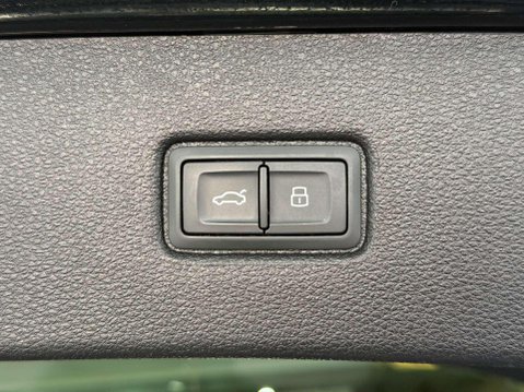 Audi Q7 3.0 TDI V6 50 Black Edition SUV 5dr Diesel Tiptronic quattro Euro 6 (s/s) ( 43