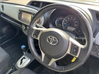 Toyota Yaris 1.5 VVT-h T4 CVT Euro 5 5dr