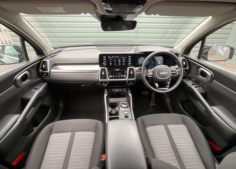 Kia Sorento 1.6 T-GDi HEV '2'  13