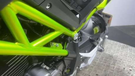 Benelli Tornado TNT 2022 ONLY 1K MINI MONKEY 125CC BIKE NEW MOT SERVICED LEARNER 27