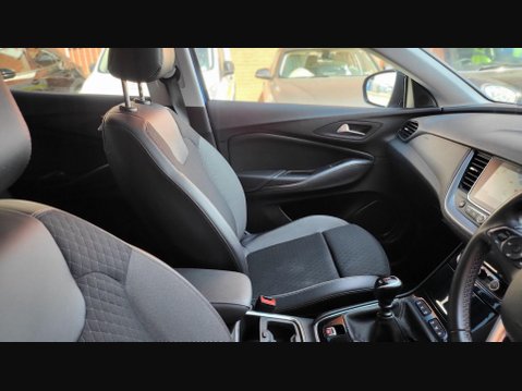 Vauxhall Grandland X GRIFFIN 36