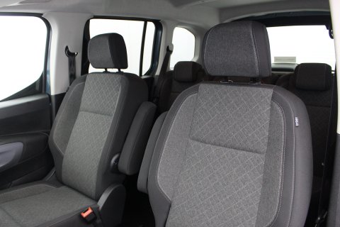 Vauxhall Combo Life 5dr 100kW Ultimate 52kWh Electric Automatic (11kW Charger) 7