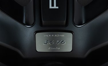 Porsche Macan TURBO 40