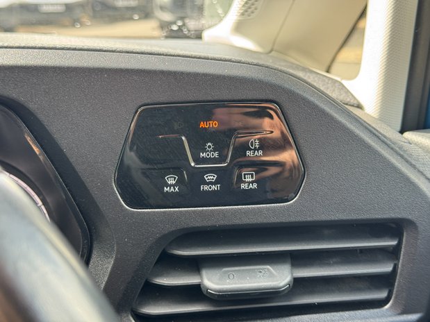 Volkswagen Caddy AUTO SWB L1H1 Commerce Pro C20 Air Con SELECT 22