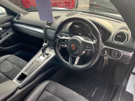 Porsche 718 CAYMAN PDK 25