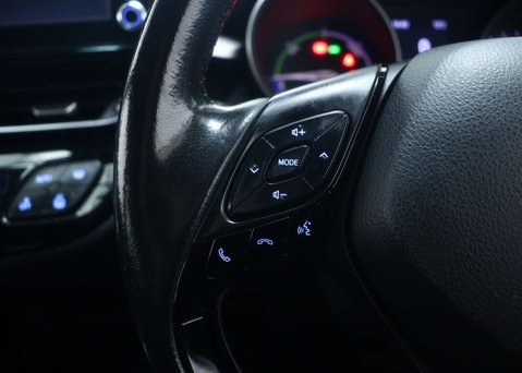 Toyota C-HR 1.8 C-HR Icon HEV CVT 5dr 27