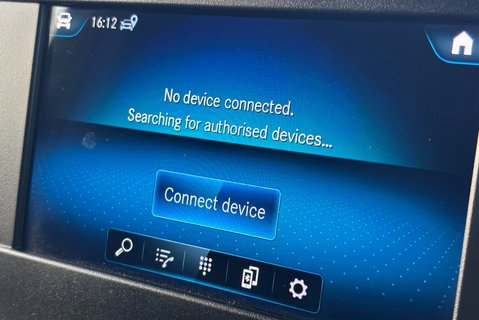 Mercedes-Benz Sprinter 315 Cdi Premium Mwb Lr Panel Van 22