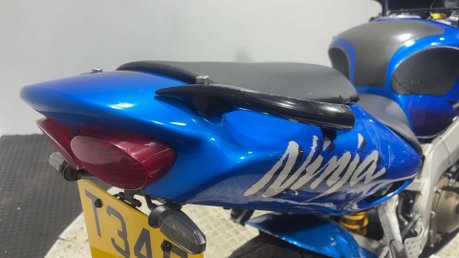 Kawasaki ZX ZX9R C1 1999 RUNNING PROJECT BIKE SPARES OR REPAIR 900CC 21