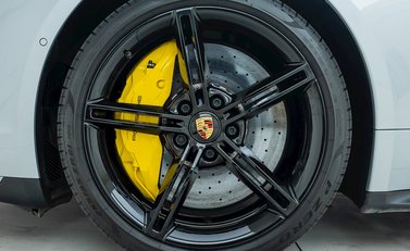 Porsche Taycan Turbo 25
