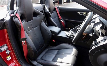Jaguar F-Type V6 S Convertible 29