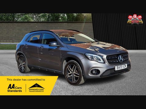 Mercedes-Benz GLA GLA 180 URBAN EDITION 1