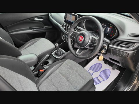 Fiat Tipo CROSS 4
