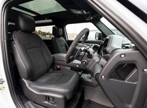 Land Rover Defender 90 V8 12