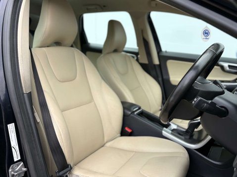 Volvo XC60 2.4 XC60 SE Luxury Nav D5 AWD Auto 4WD 5dr 16