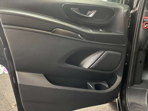 Mercedes-Benz Vito eVito Touringer 5dr 31