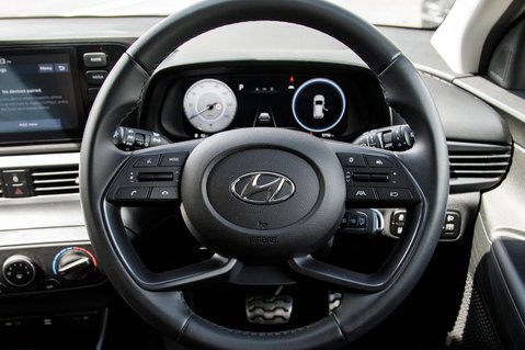 Hyundai BAYON T-GDI SE CONNECT DCT MHEV 21