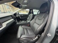 Volvo V60 B4 CROSS COUNTRY AWD MHEV 19
