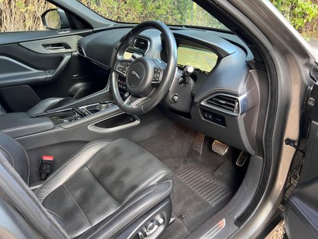 Jaguar F-Pace 3.0 D300 V6 S Auto AWD Euro 6 (s/s) 5dr 16