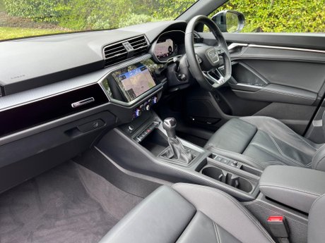 Audi Q3 1.5 TFSI CoD 35 Black Edition Sportback S Tronic Euro 6 (s/s) 5dr 30