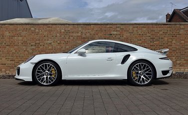Porsche 911 (991) Turbo S 24
