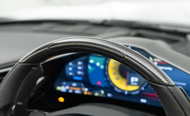 Ferrari SF90 Spider 29