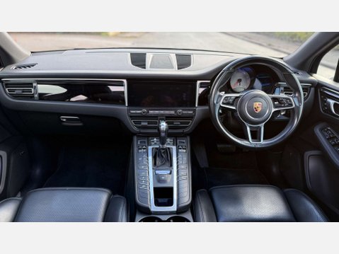 Porsche Macan 3.0 Macan S Semi-Auto 4WD 5dr 8