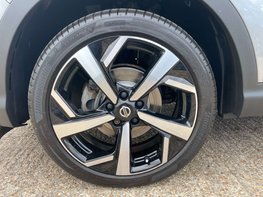 Nissan Qashqai 1.3 Qashqai N-Motion DiG-T 5dr 14