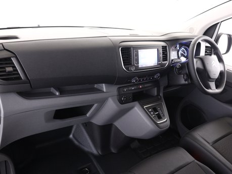 Citroen Dispatch 100kW 11