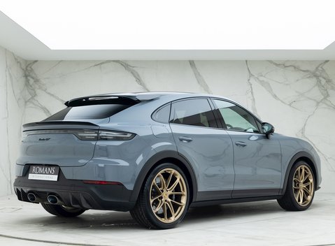 Porsche Cayenne Turbo GT 7