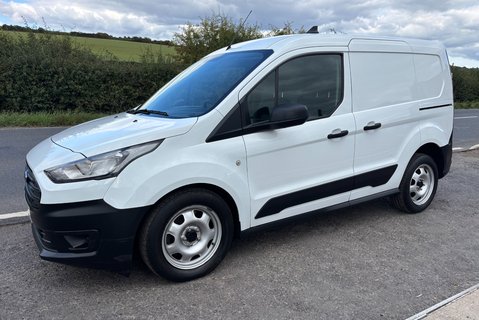 Ford Transit Connect 220 Leader DCIV Selectshift Auto - Sat Nav / 5 Seats / Rear Camera 1