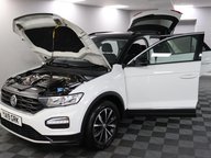 Volkswagen T-Roc DESIGN TSI 16