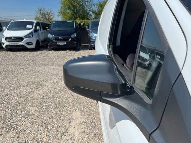 Ford Transit Courier SWB L1H1 (SOLD) Low Roof Sport Air Con Alloys Sensors EURO 6 NO VAT 18